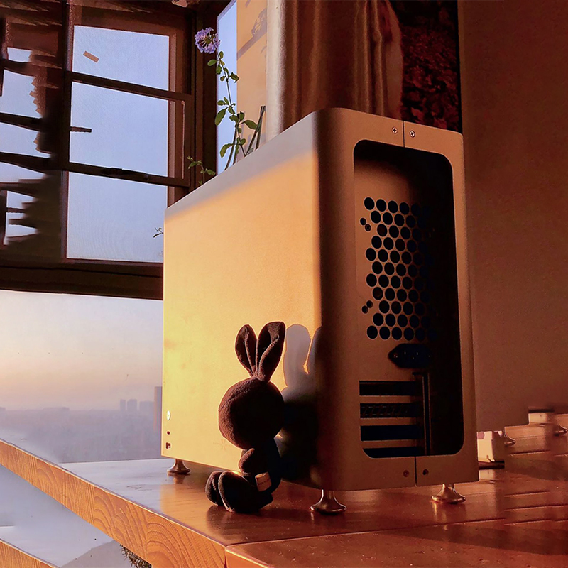 C6 ATX Case Anode All Aluminum - Retro Gaming Cabinet recensie en prijs